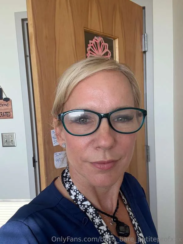 Bella Bare OnlyFans free account photo 23 - bella_bare_petiteprofxxx nudes and sex tapes