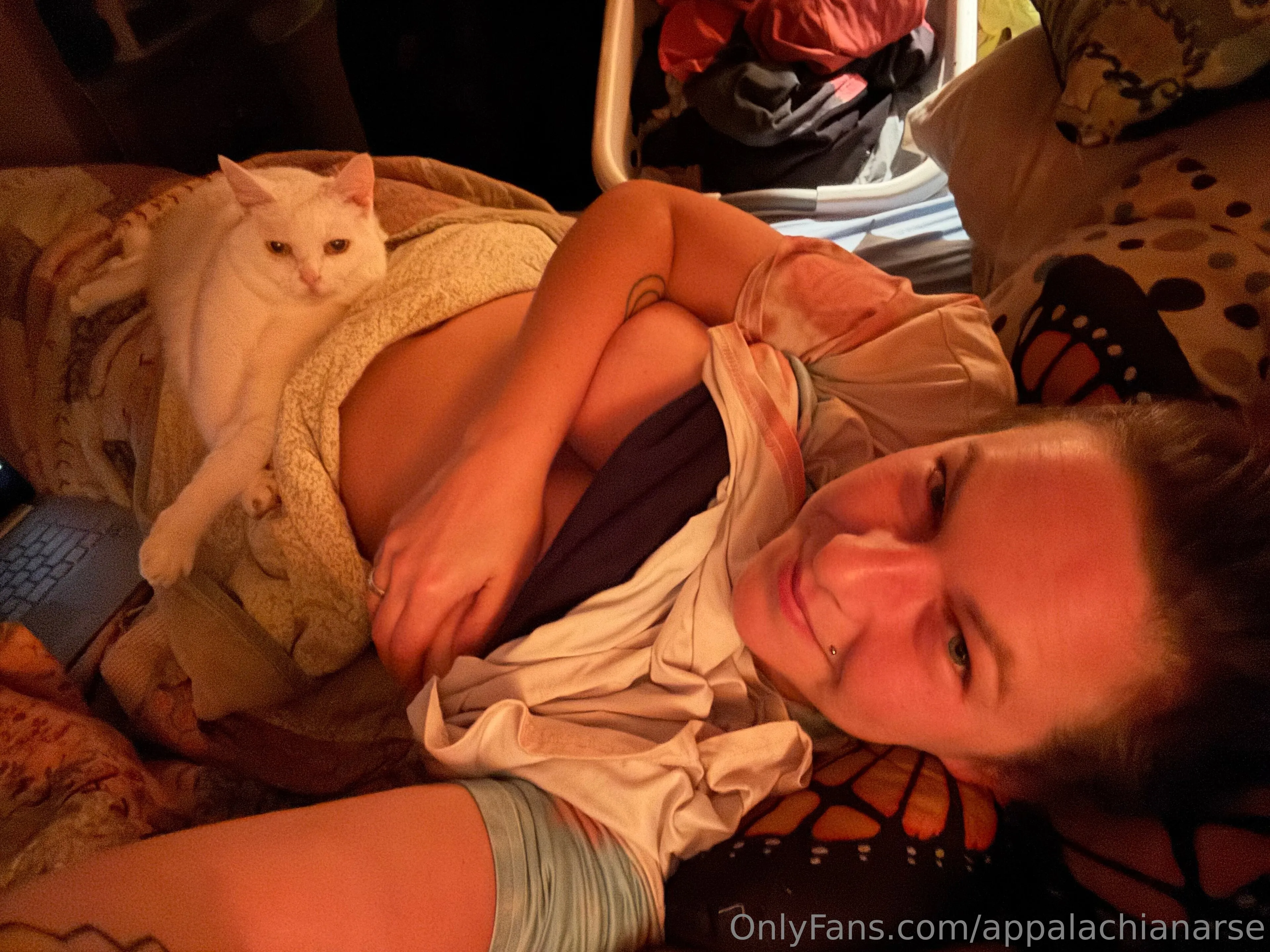 Paisley 🌸 | Curvy Mountain Momma 🏔️🍑 OnlyFans free account photo 2 - appalachianarse nudes and sex tapes
