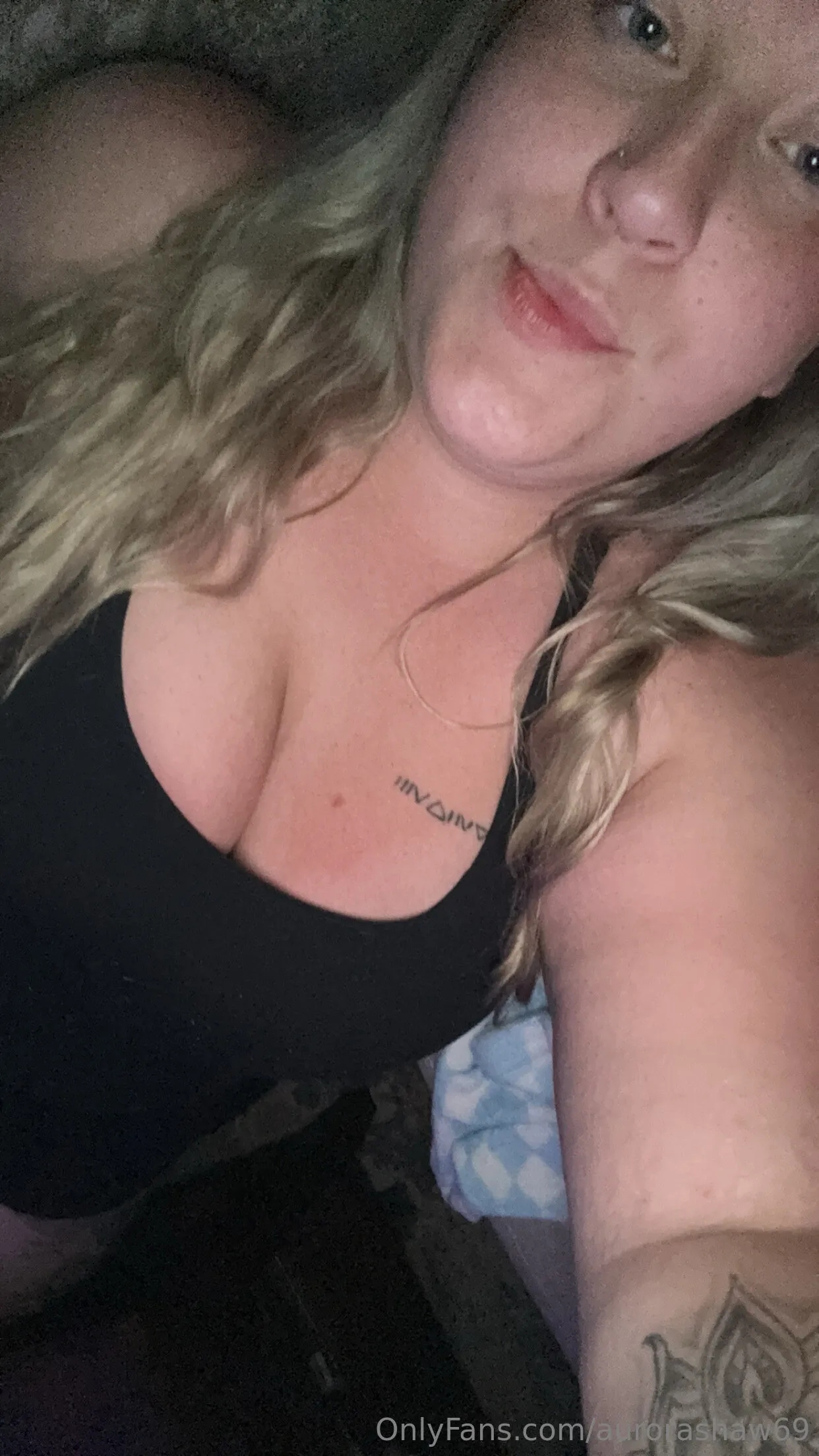 Aurora OnlyFans free account photo 4 - aurorashaw69 nudes and sex tapes