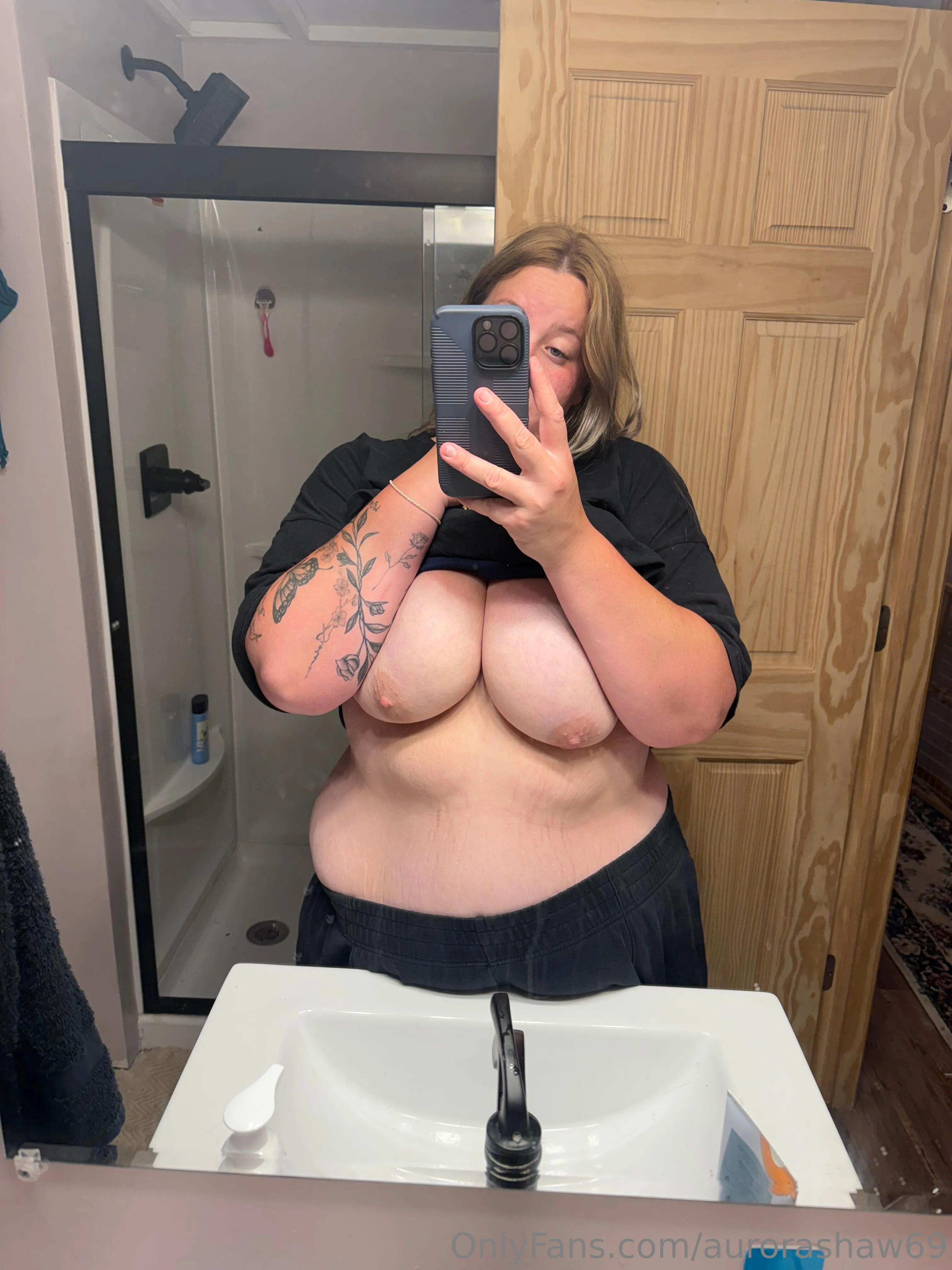 Aurora OnlyFans free account photo 3 - aurorashaw69 nudes and sex tapes
