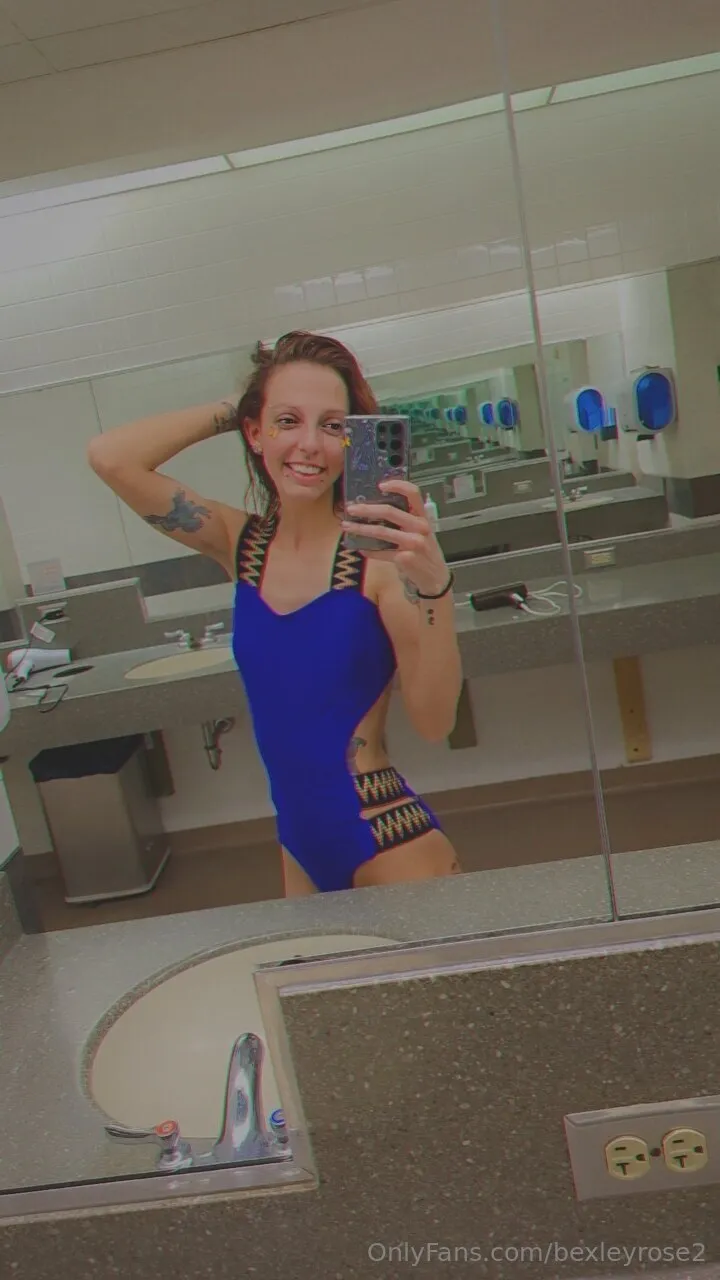 Layaaa OnlyFans free account photo 1 - bexleyrose2 nudes and sex tapes