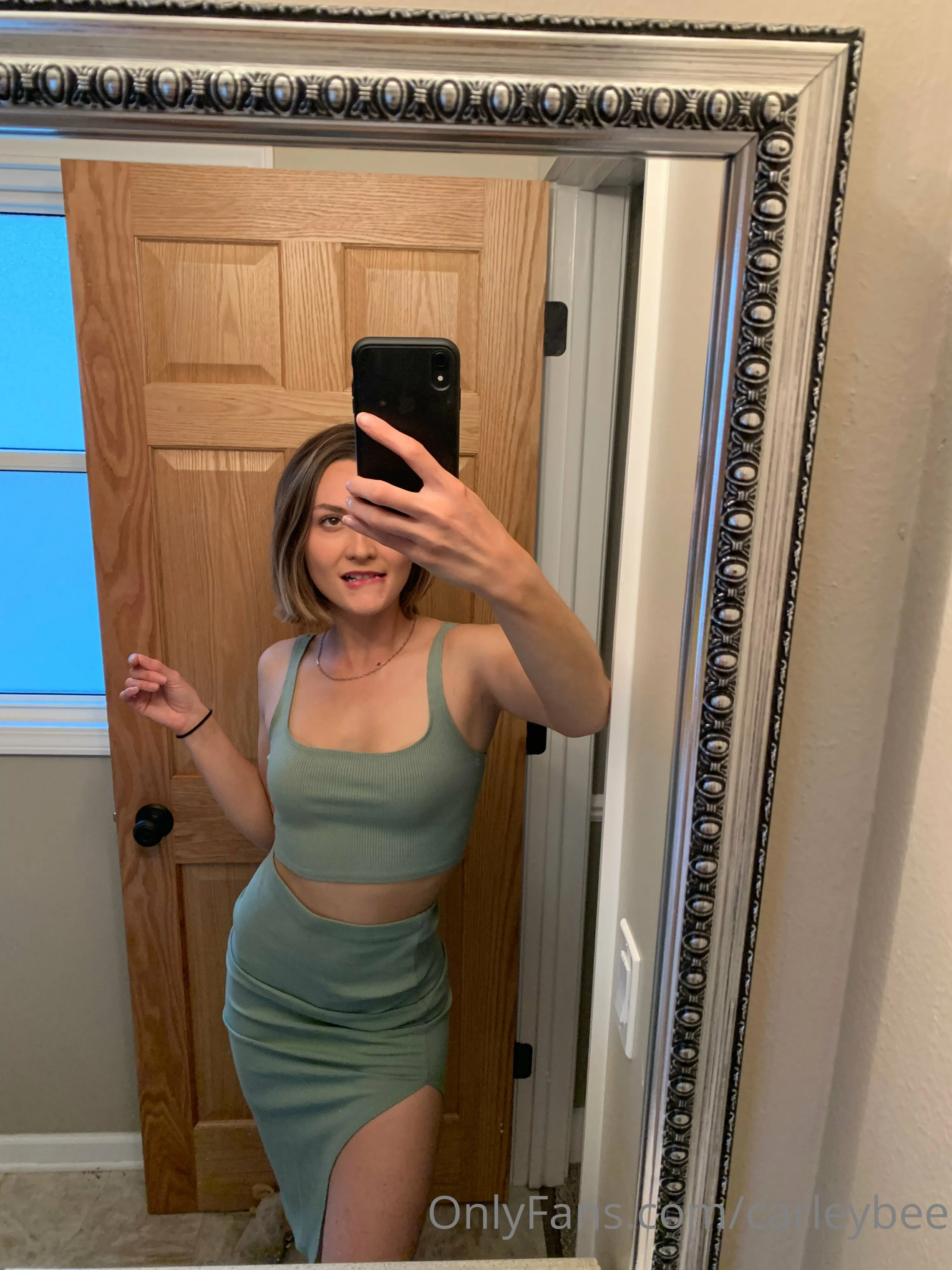 CarleyBee~FREE OnlyFans free account photo 1 - carleybee nudes and sex tapes