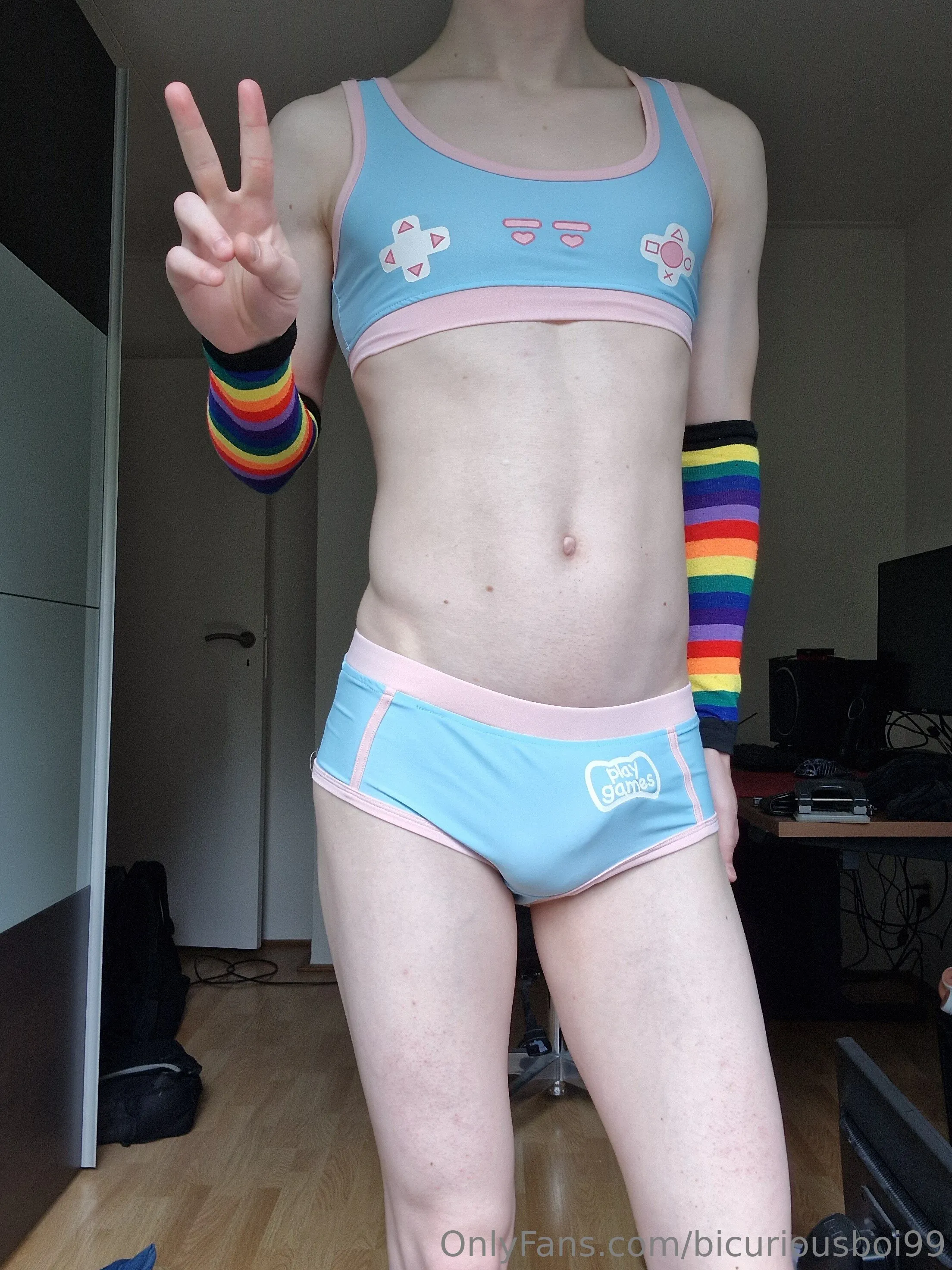 BiCuriousBoi99 OnlyFans free account photo 21 - bicuriousboi99 nudes and sex tapes