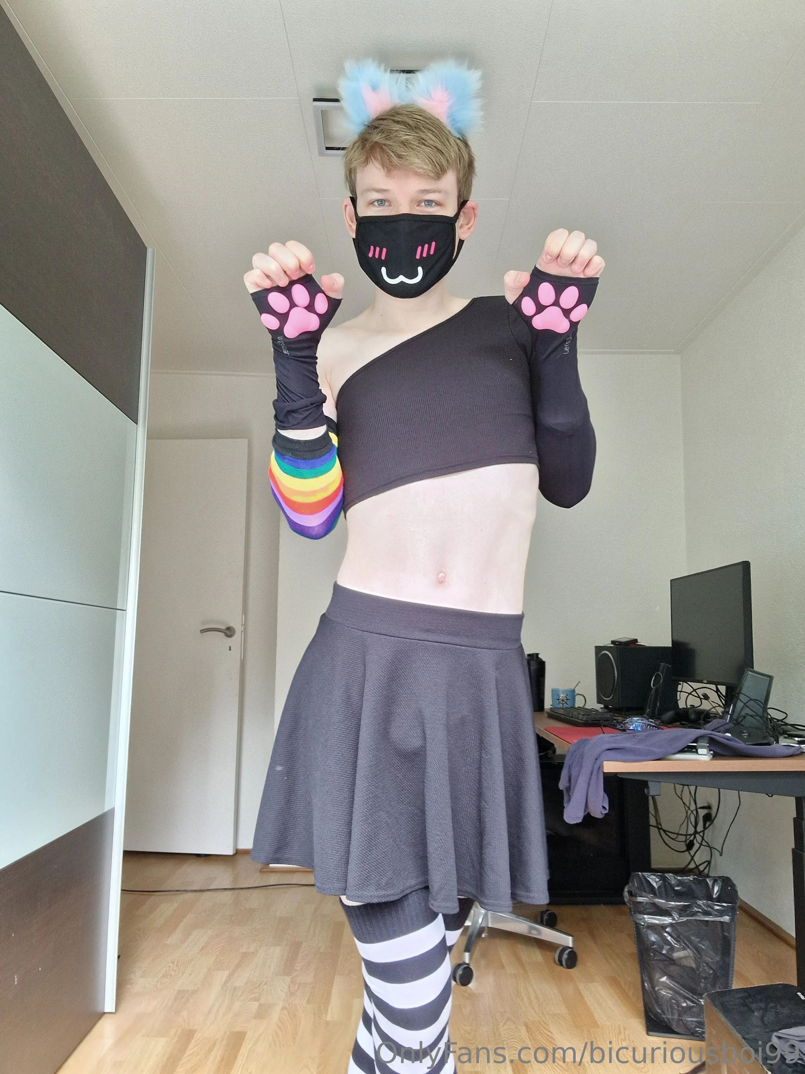 BiCuriousBoi99 OnlyFans free account photo 11 - bicuriousboi99 nudes and sex tapes