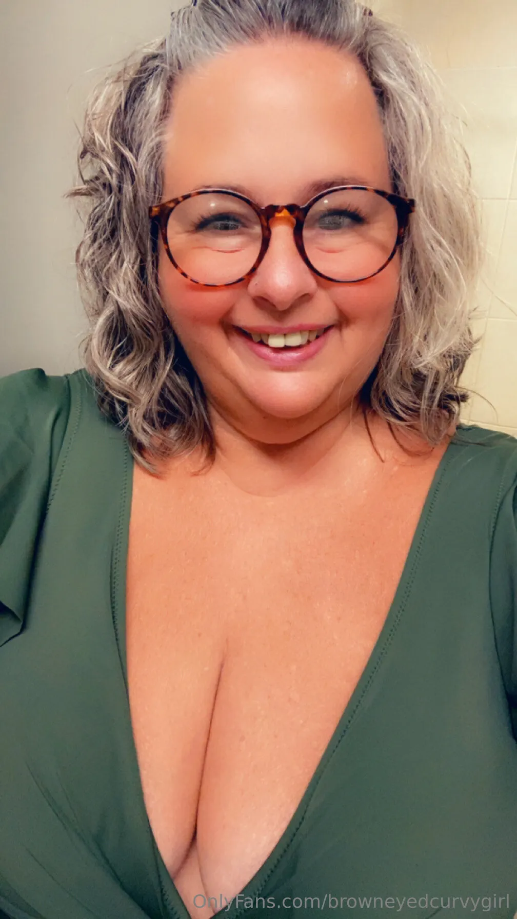 Ms. L OnlyFans free account photo 13 - browneyedcurvygirl nudes and sex tapes