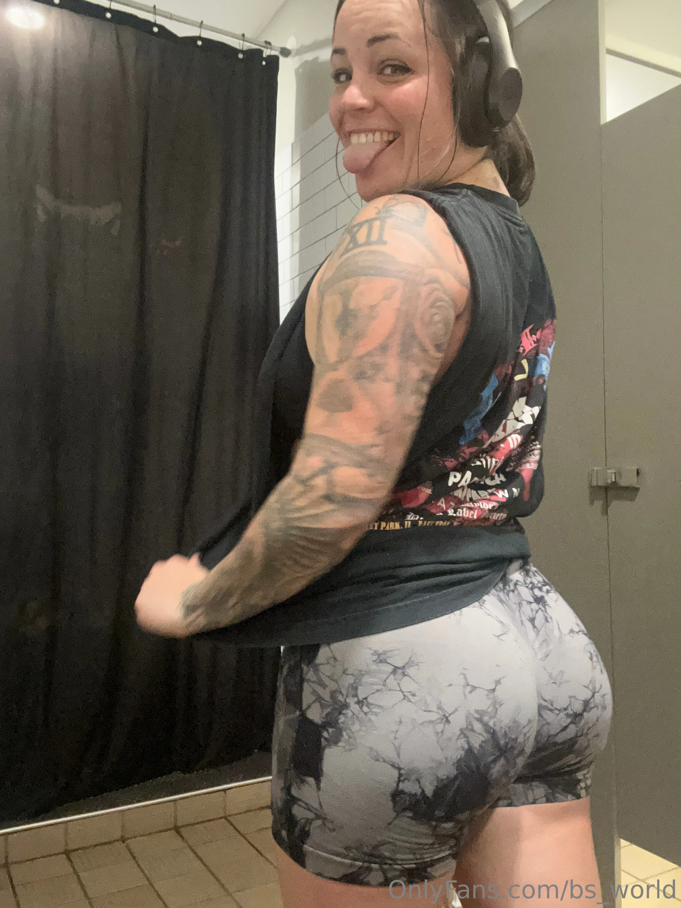 B 🖤 OnlyFans free account photo 11 - bs_world nudes and sex tapes