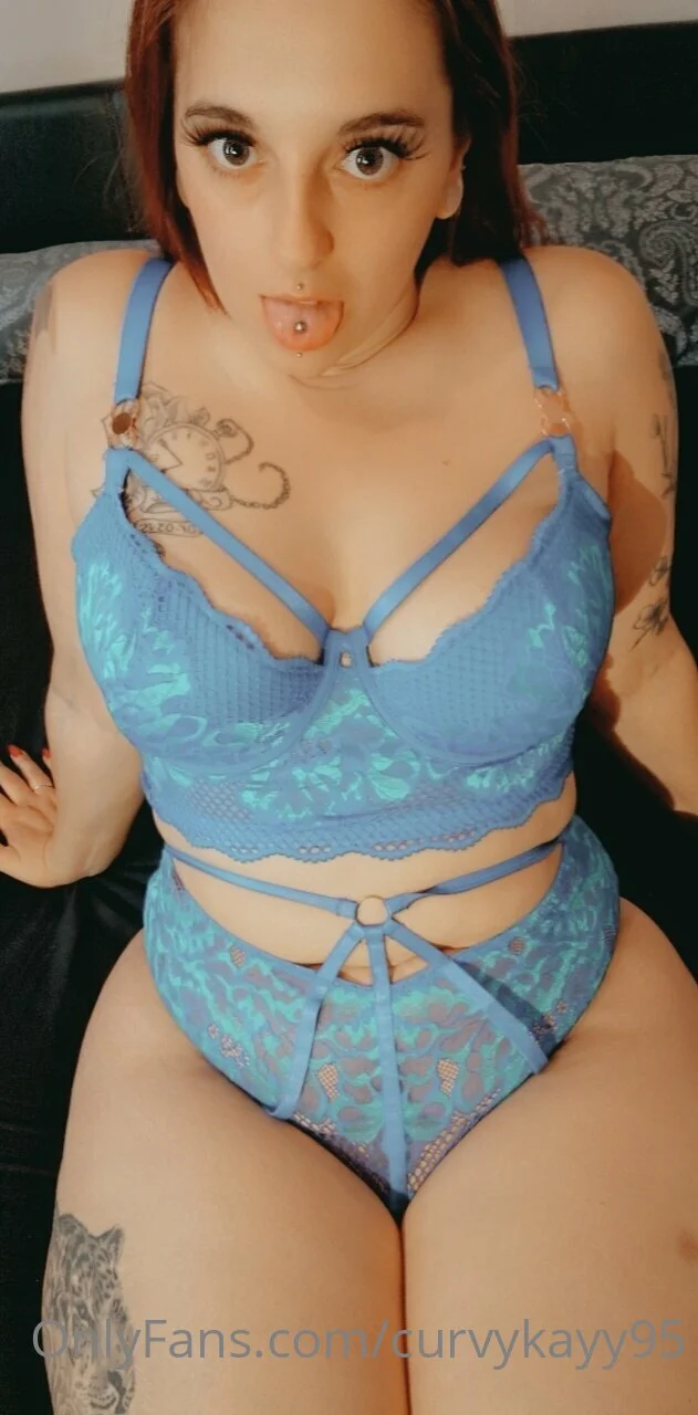 Kay OnlyFans free account photo 4 - curvykayy95 nudes and sex tapes