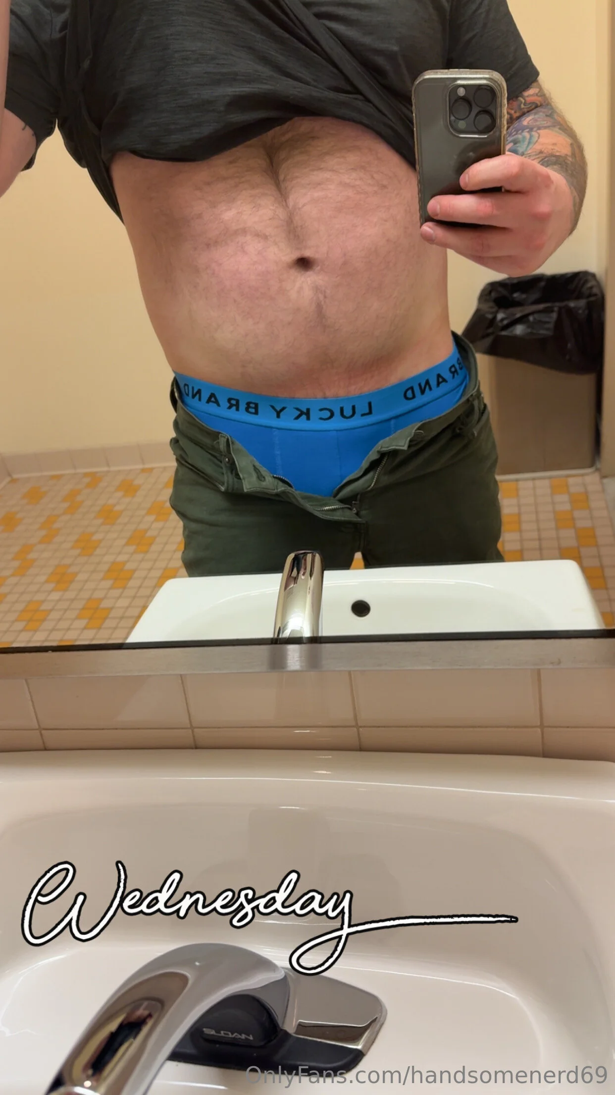 Handsomenerd OnlyFans free account photo 11 - handsomenerd69 nudes and sex tapes