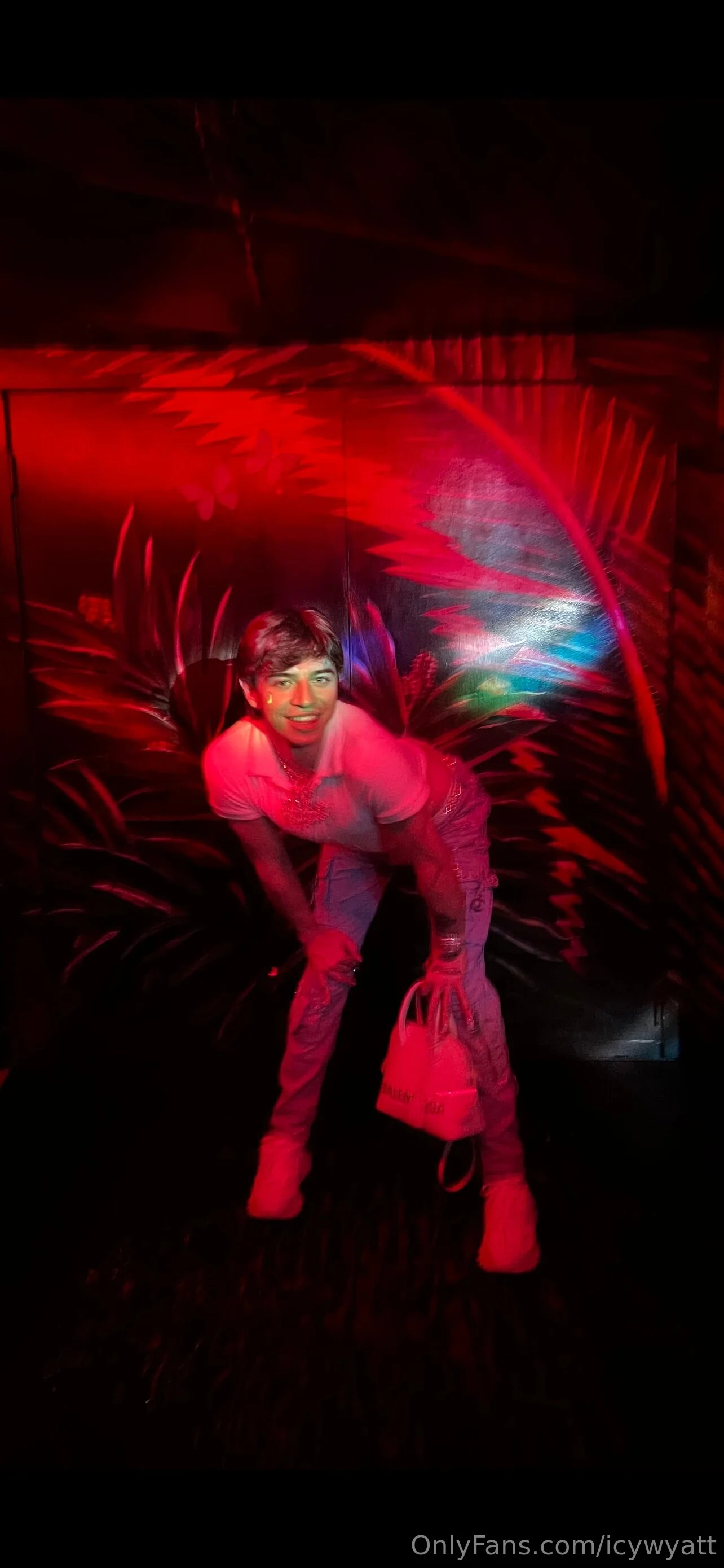 Icy Wyatt OnlyFans free account photo 4 - icywyatt nudes and sex tapes