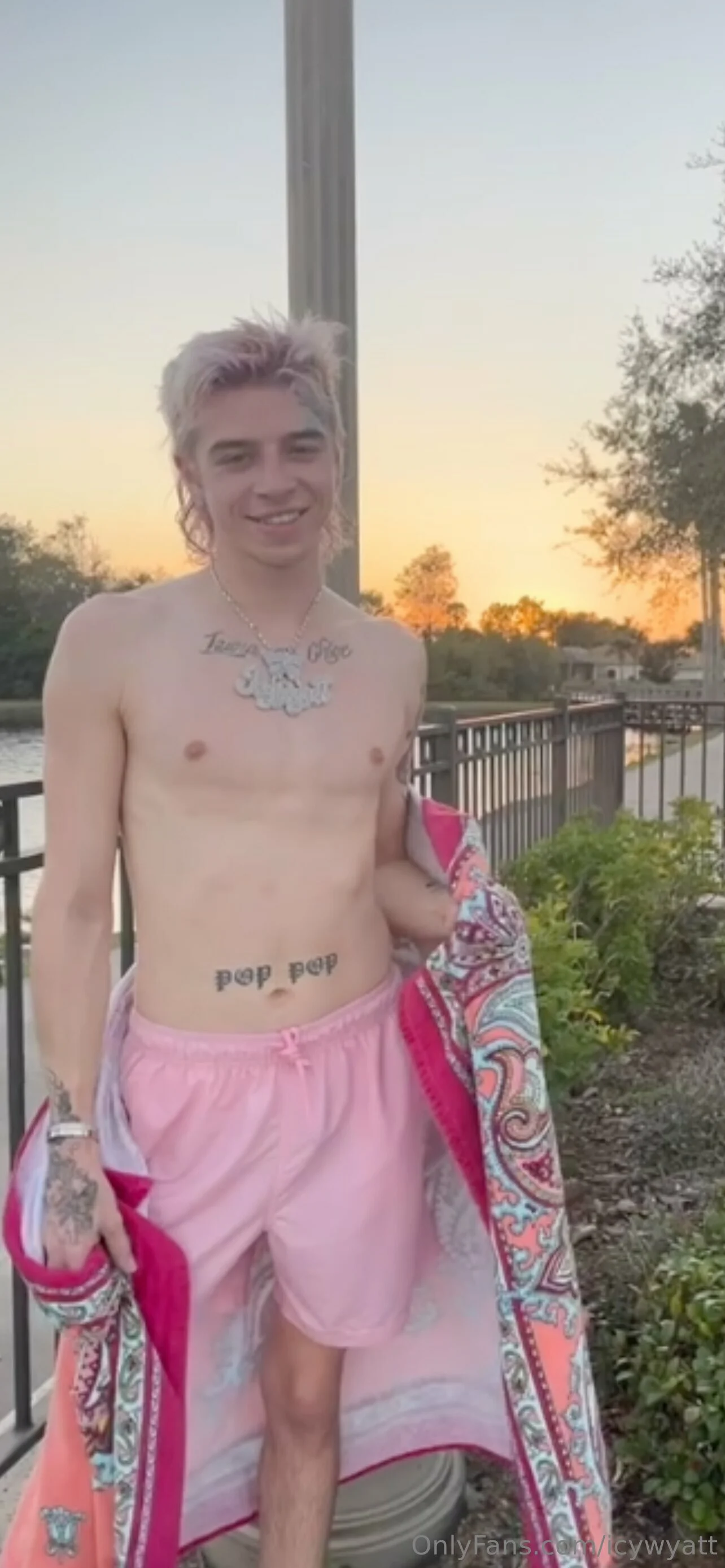 Icy Wyatt OnlyFans free account photo 6 - icywyatt nudes and sex tapes