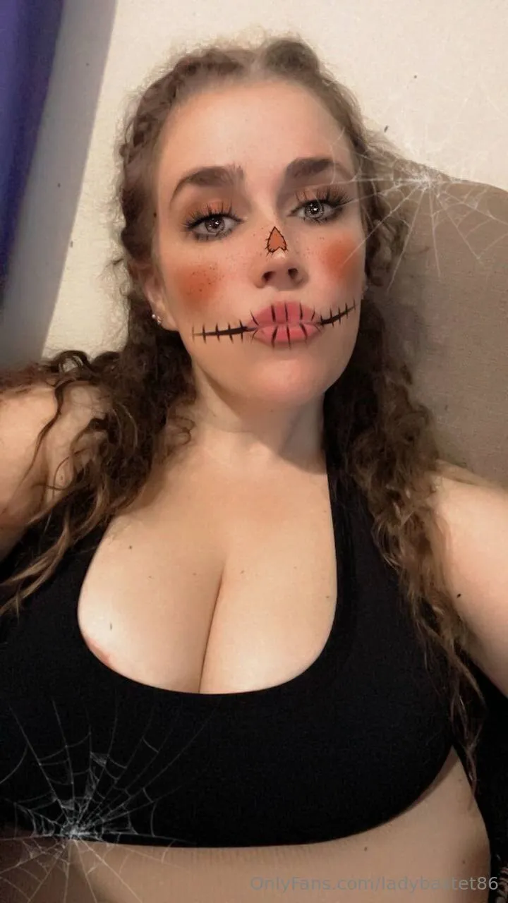 BUSTY Goddess❤️‍🔥 𝐋𝐀𝐃𝐘 𝐁𝐀𝐒𝐓𝐄𝐓 🔥٭☾🔮✨ OnlyFans free account photo 15 - ladybastet86 nudes and sex tapes