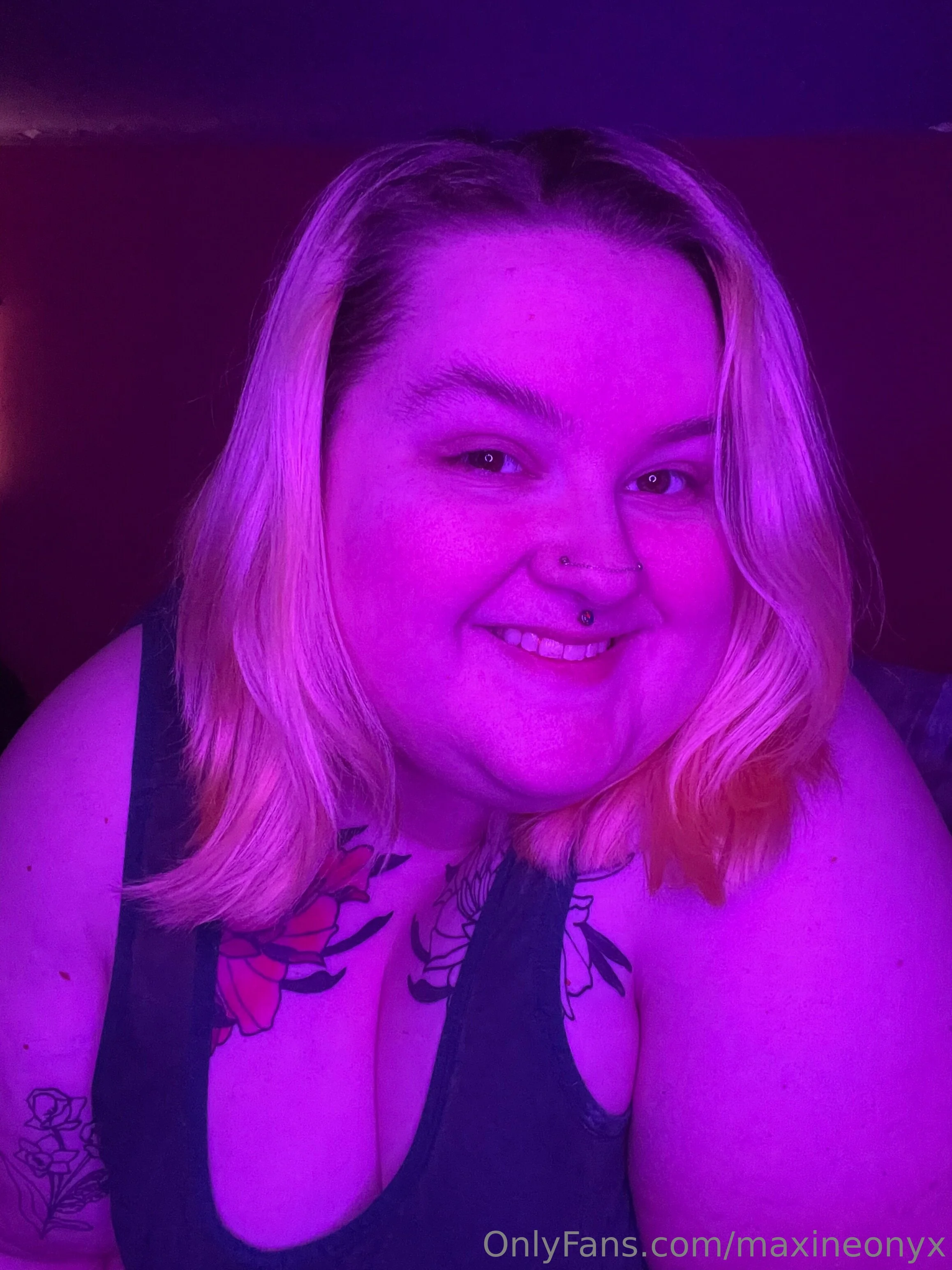 Maxine Onyx OnlyFans free account photo 15 - maxineonyx nudes and sex tapes