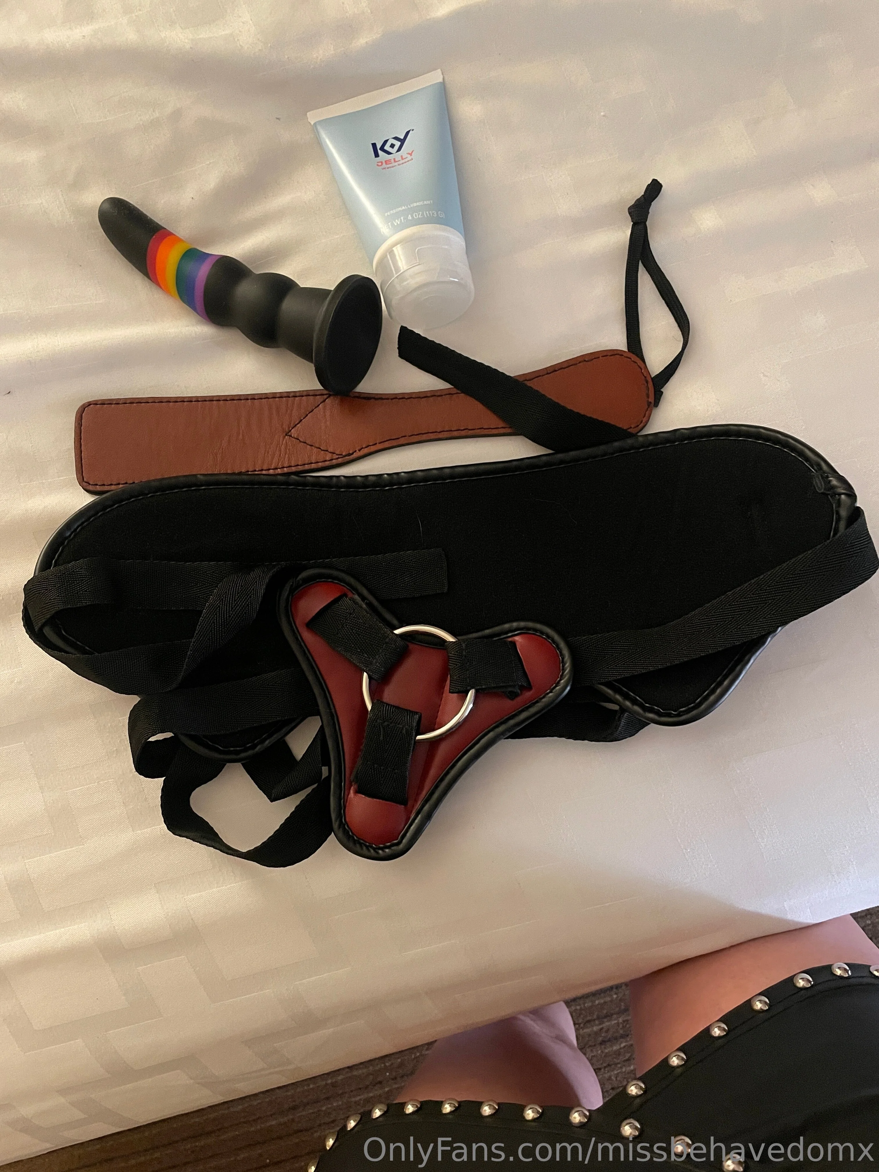 Charlotte Black OnlyFans free account photo 2 - missbehavedomx nudes and sex tapes