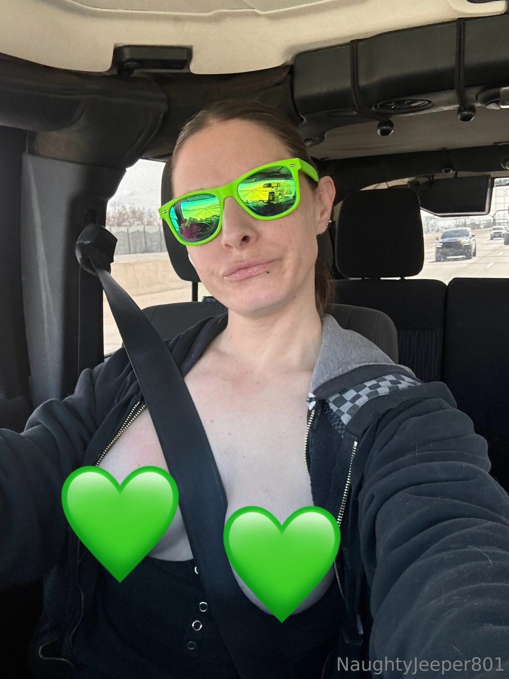 Naughty Girl Riley OnlyFans free account photo 6 - naughtyjeeper801f nudes and sex tapes