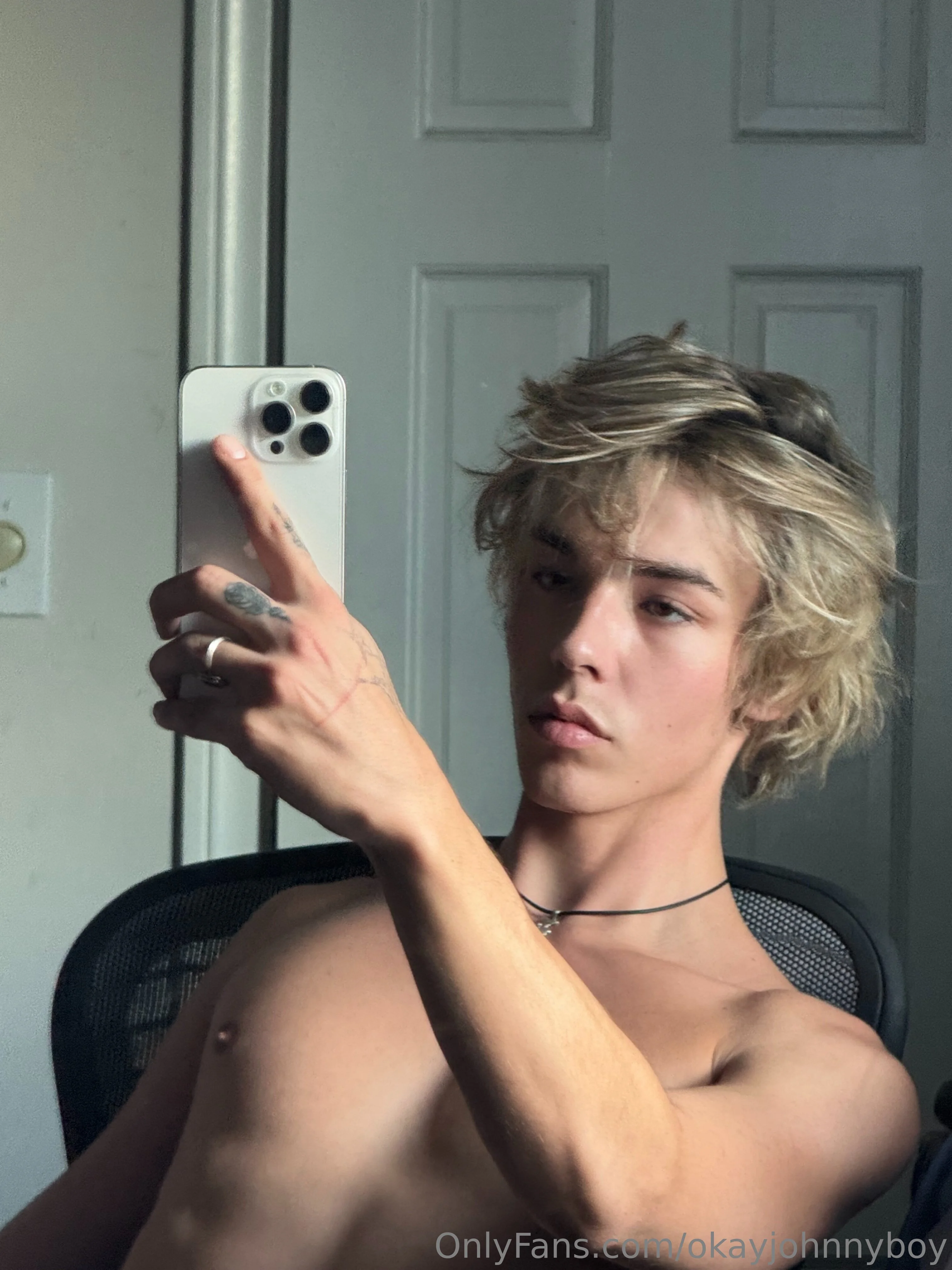 JOHNNY OnlyFans free account photo 14 - okayjohnnyboy nudes and sex tapes