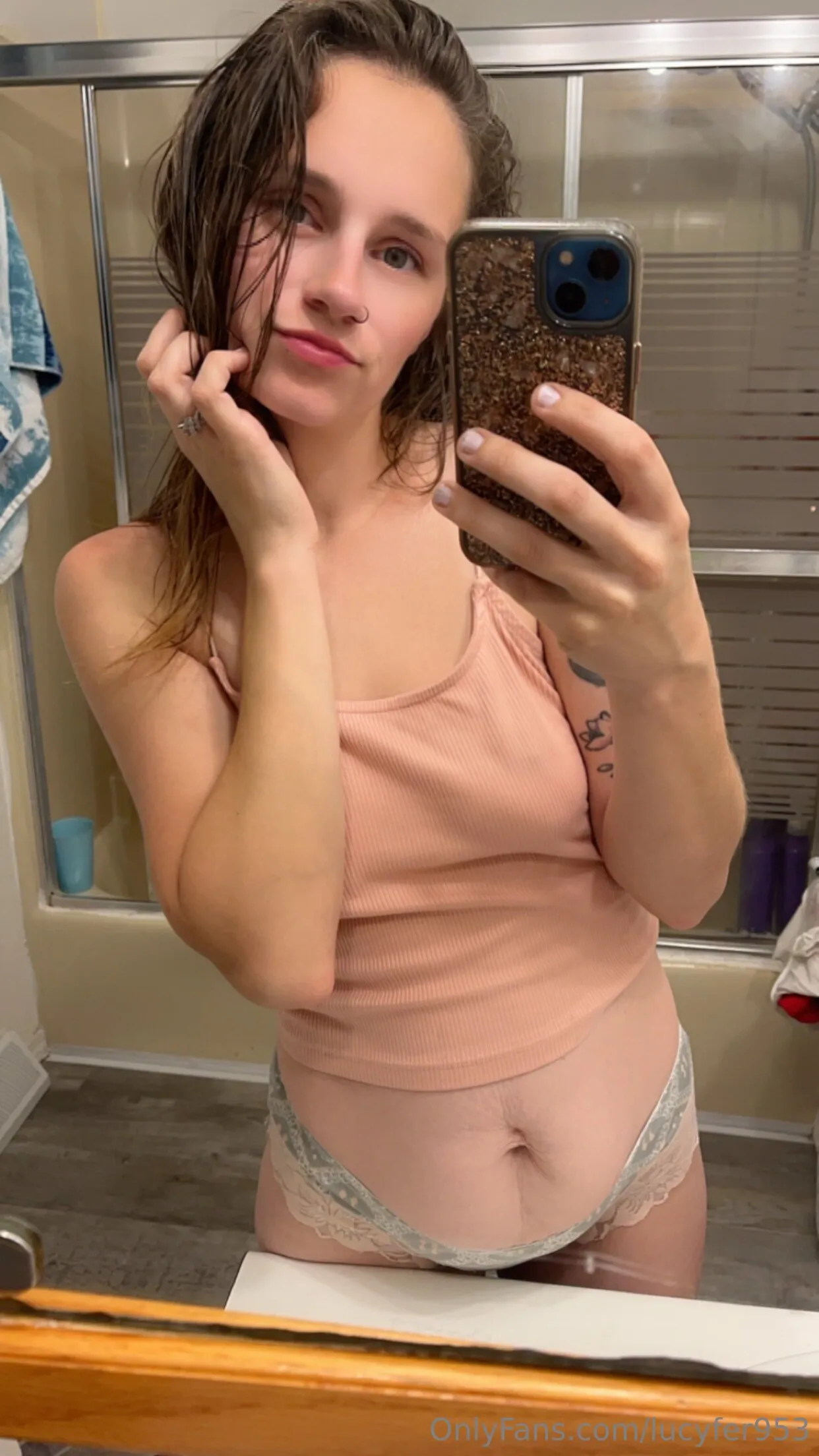 Hotmessmama OnlyFans free account photo 17 - lucyfer953 nudes and sex tapes