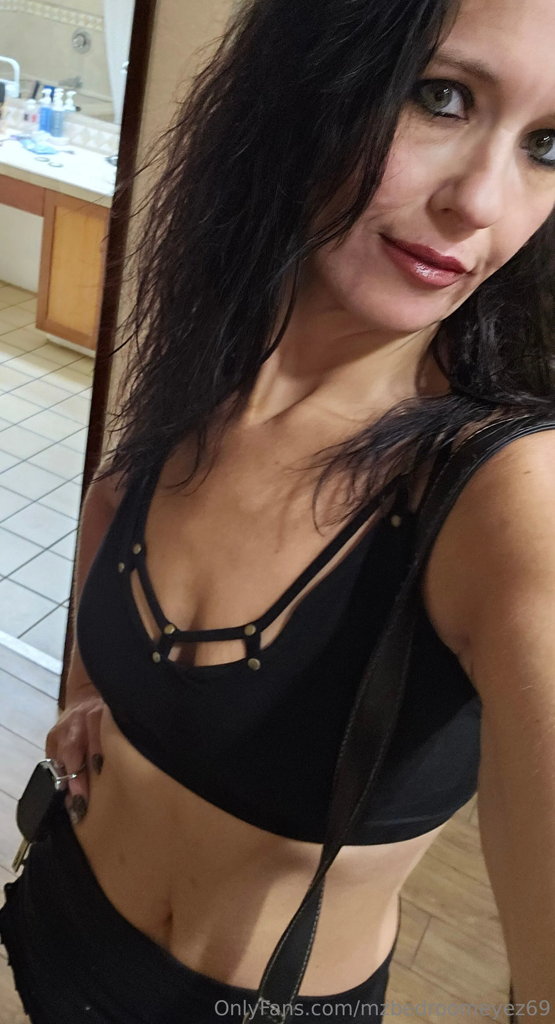 Mzbedroomeyez69 OnlyFans free account photo 5 - mzbedroomeyez69 nudes and sex tapes