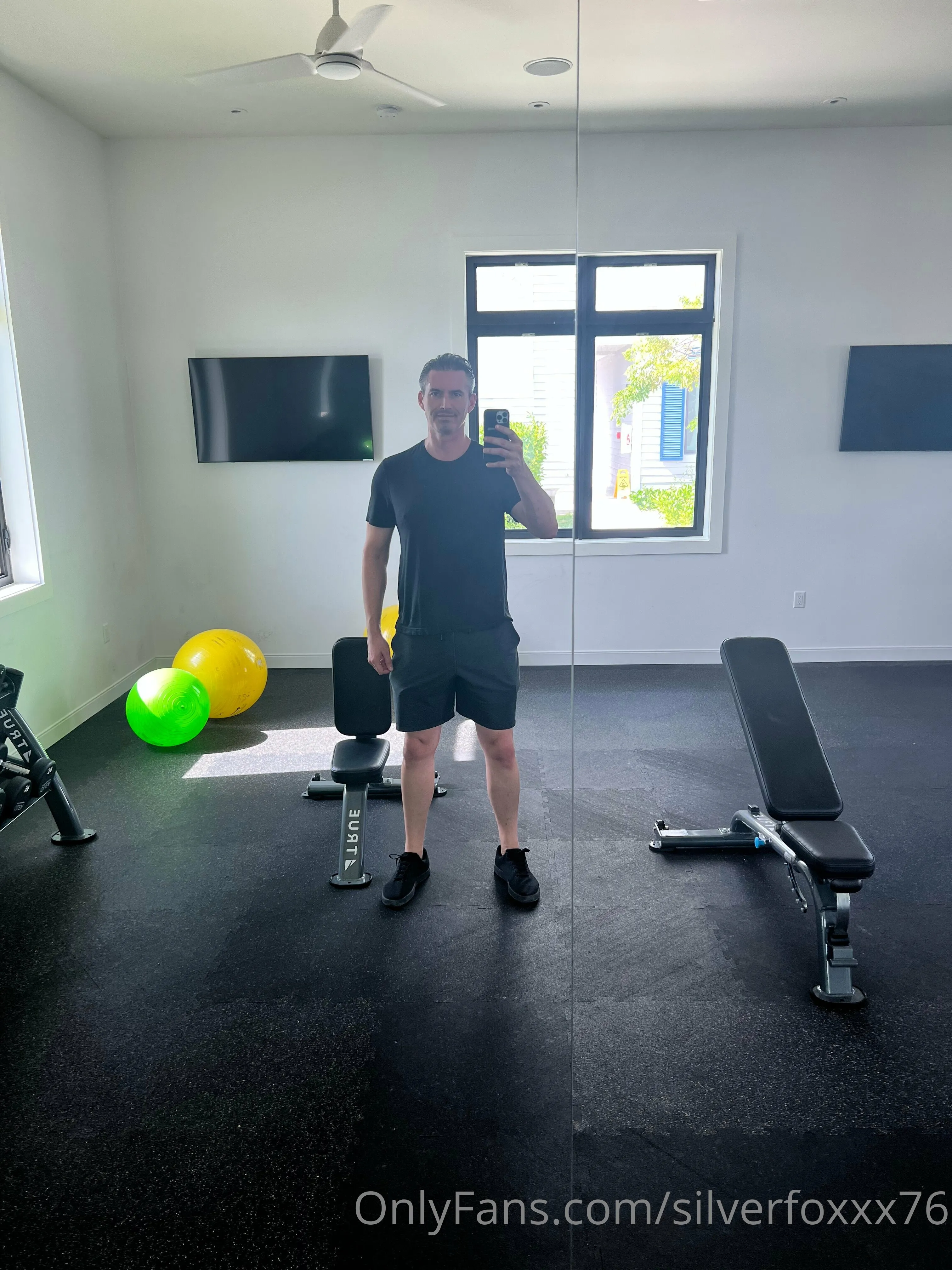 Silverfoxxx76 OnlyFans free account photo 5 - silverfoxxx76 nudes and sex tapes