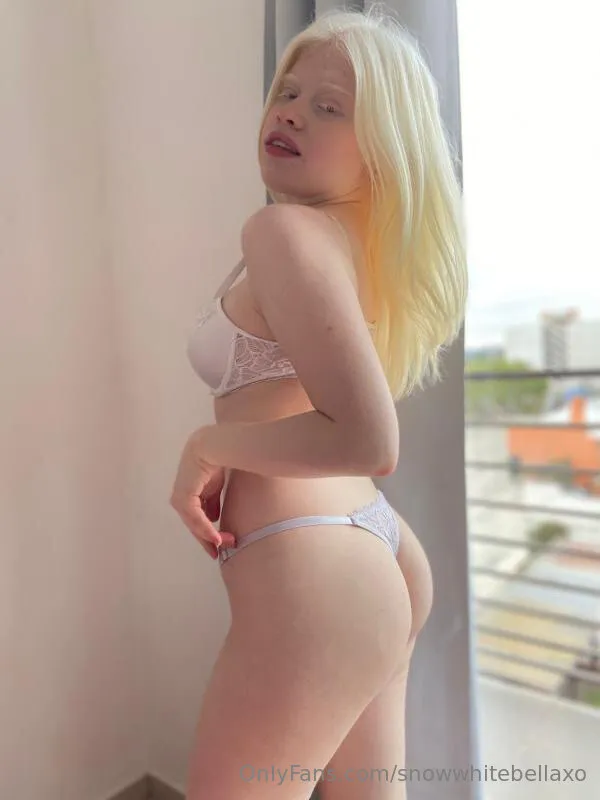 Bella ❄️ OnlyFans free account photo 36 - snowwhitebellaxo nudes and sex tapes